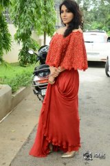 Rashmi Gautam At Next Nuvve Movie Press Meet